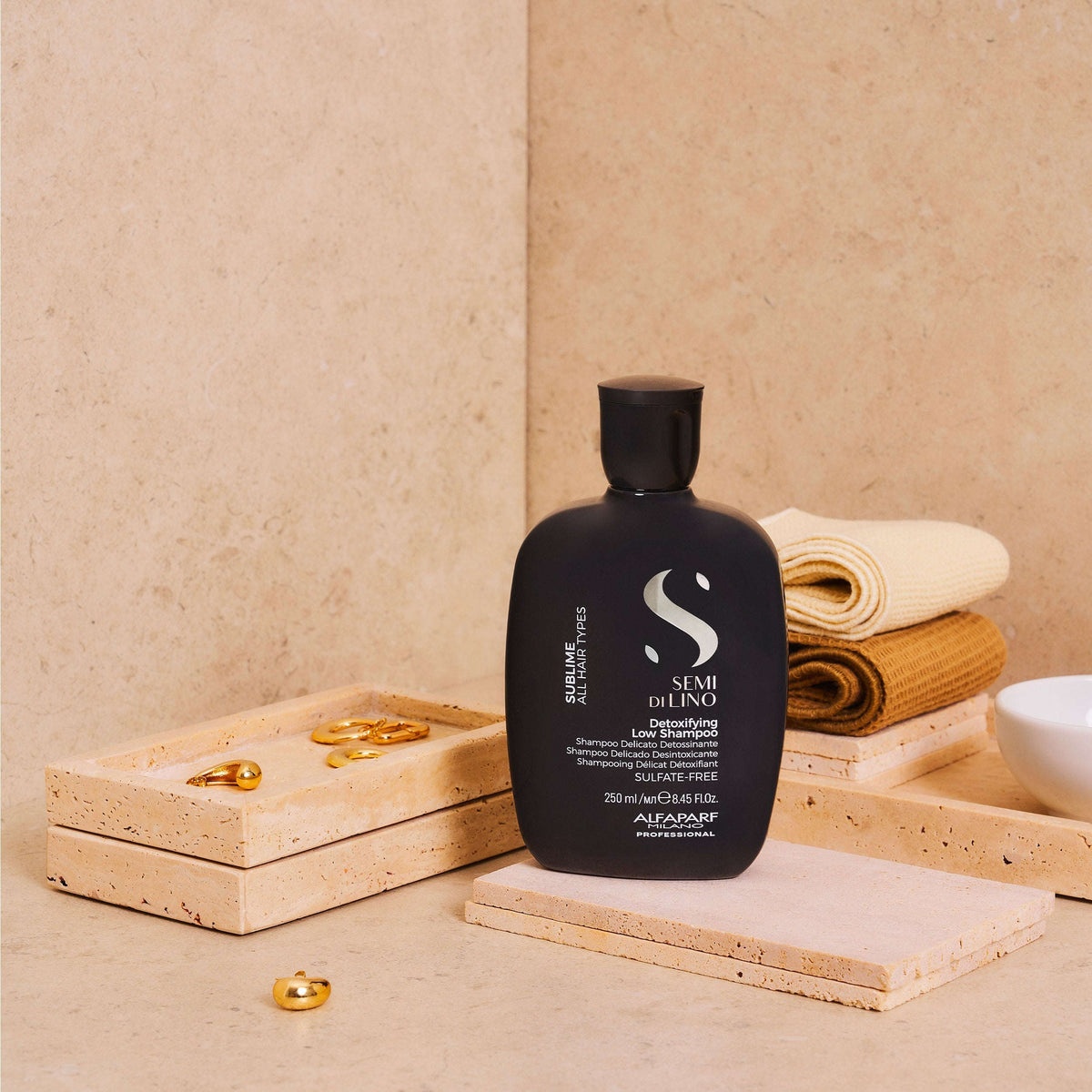 Alfaparf Milano Detoxifying Low Shampoo – 8.45 oz / 250 ml